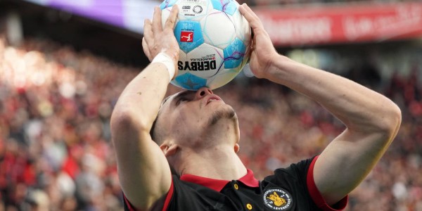 利物浦豪掷69亿引援，法兰克福锋霸埃基提克即将登陆英超？