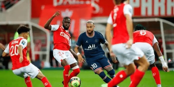 法甲焦点战：马赛VS朗斯预测分析