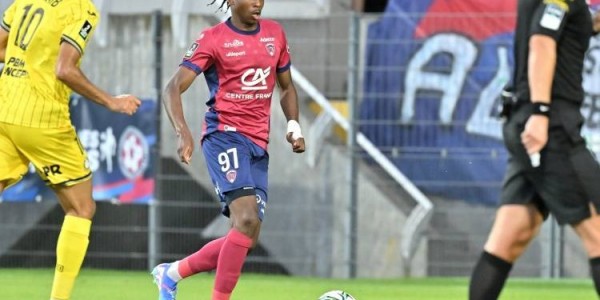 BBC：阿森纳或报价20岁雷恩后卫雅奎特，但取决于是否有后卫离队