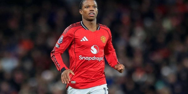 重返前五！曼联残阵力克纽卡，阿莫林：走上正确轨道，瞄准欧冠席位！