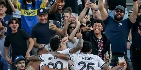 0-1！欧冠冠军轰然倒下！球迷赞不绝口：纪律性真强，最好看比赛